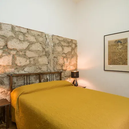 Celia House Apartman